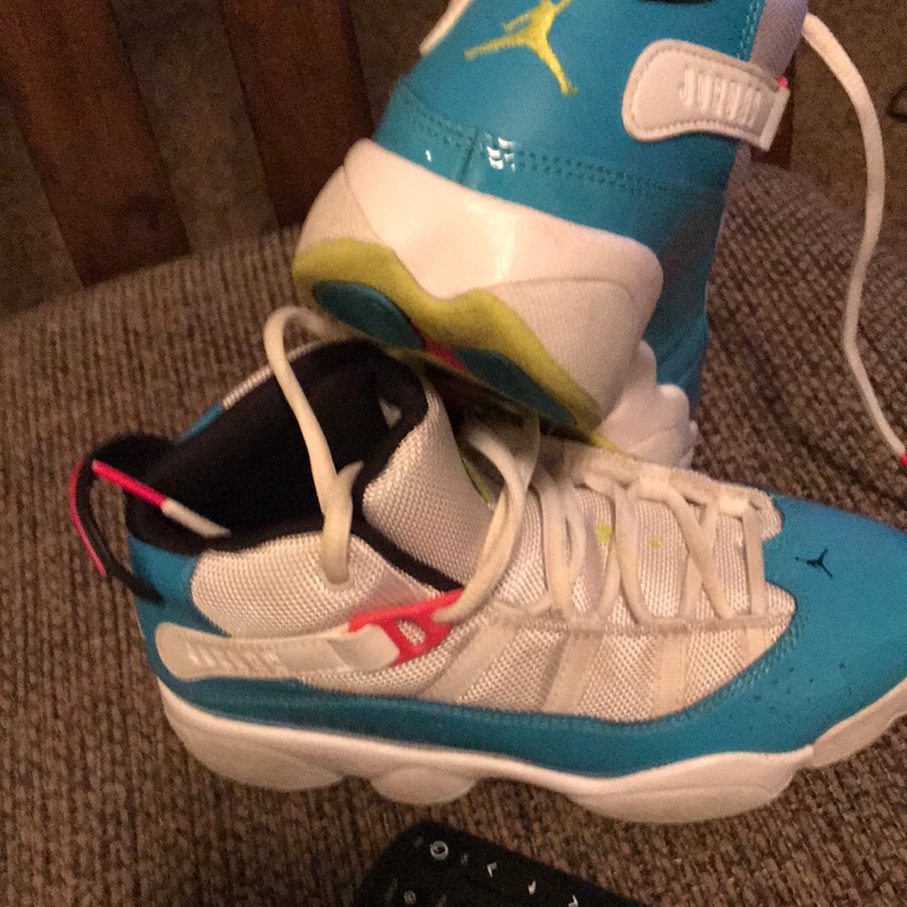 I am selling Jordan girl shoes